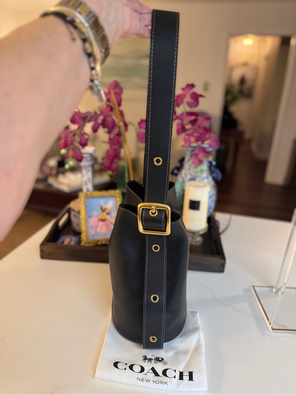 🖤 NWT COACH BLEECKER  BLACK SMOOTH LEATHER BUCKET BAG!🖤🖤 - Picture 4 of 14